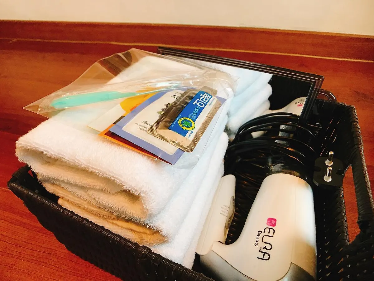 Hwon Guest House Seoul 2*,  South Korea