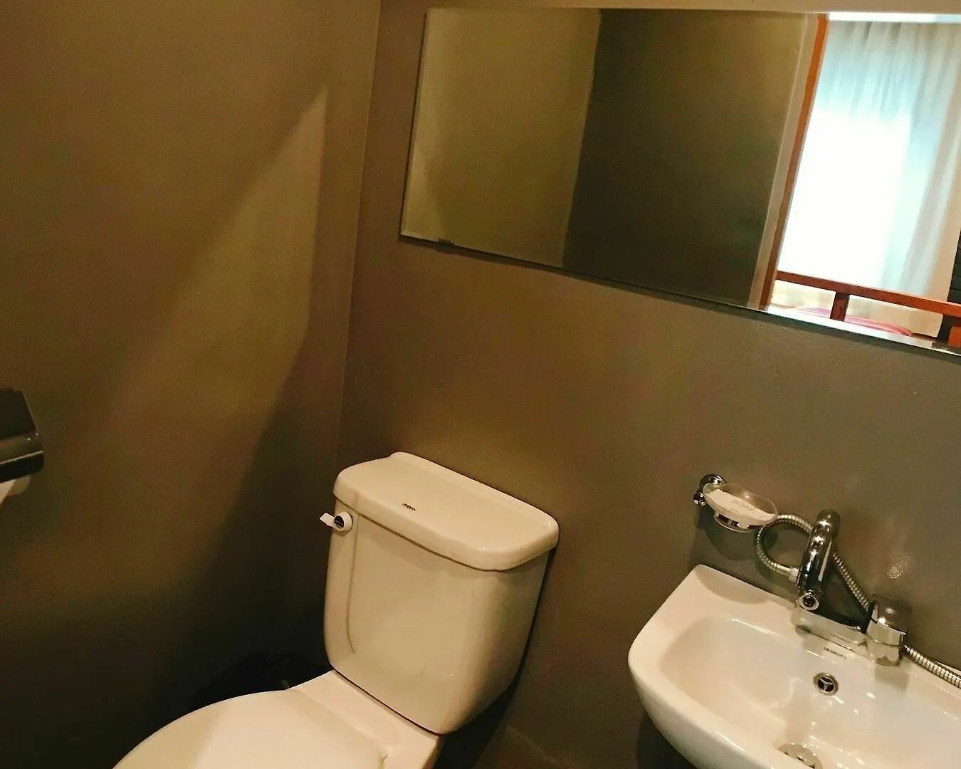Hwon Guest House Seoul 2*,  South Korea